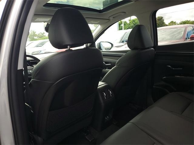 used 2024 Hyundai TUCSON Hybrid car, priced at $25,990