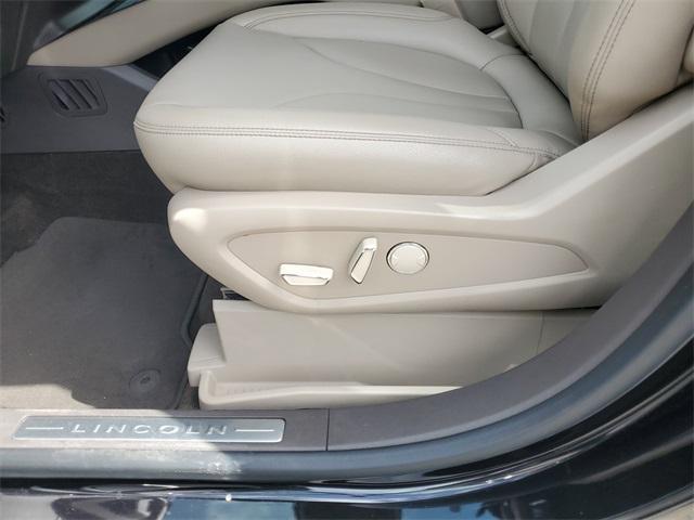 used 2022 Lincoln Nautilus car, priced at $24,990