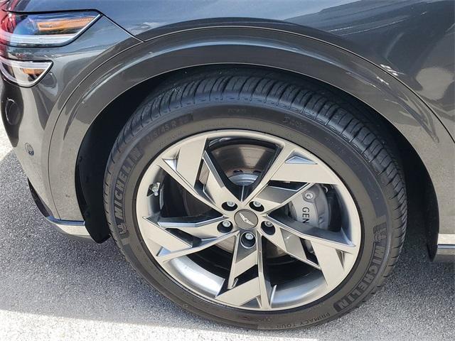 used 2025 Genesis Electrified GV70 car, priced at $48,990