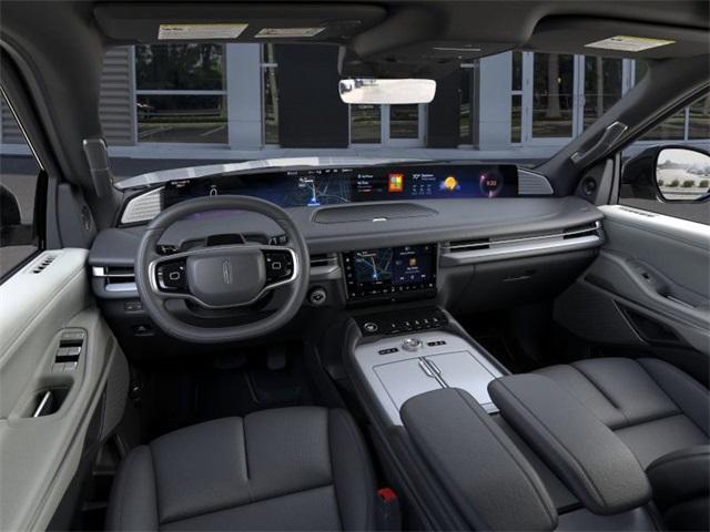 new 2025 Lincoln Navigator car, priced at $106,060