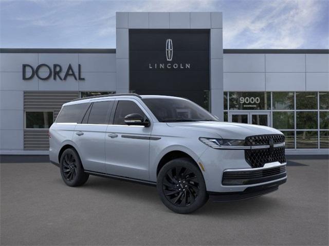 new 2025 Lincoln Navigator car, priced at $106,060