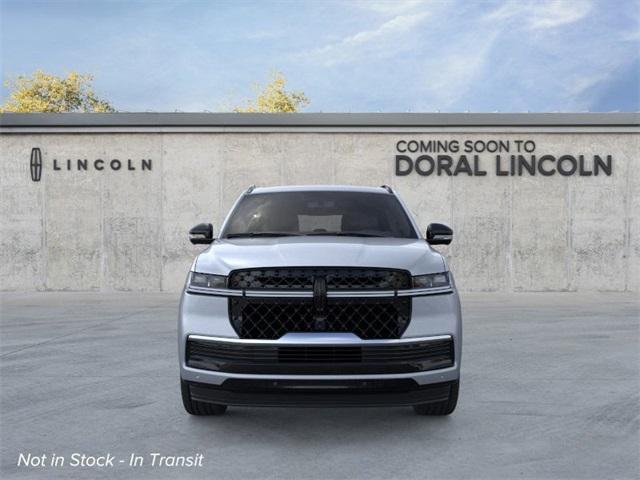 new 2025 Lincoln Navigator car, priced at $109,060