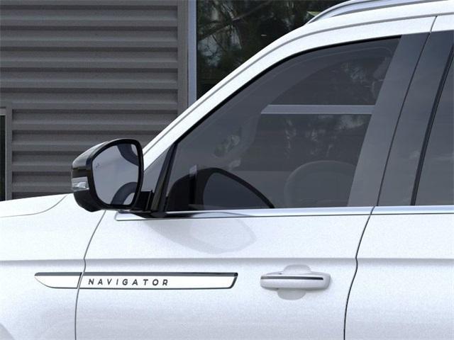 new 2025 Lincoln Navigator L car, priced at $100,693