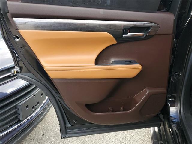 used 2021 Toyota Highlander car, priced at $37,990