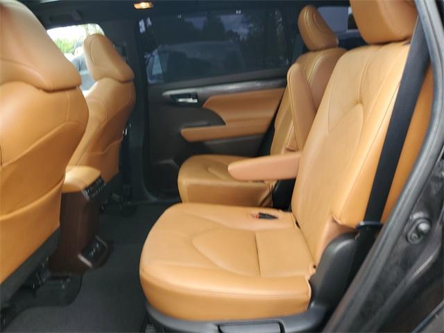 used 2021 Toyota Highlander car, priced at $37,990