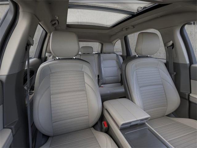new 2025 Lincoln Nautilus car, priced at $57,147