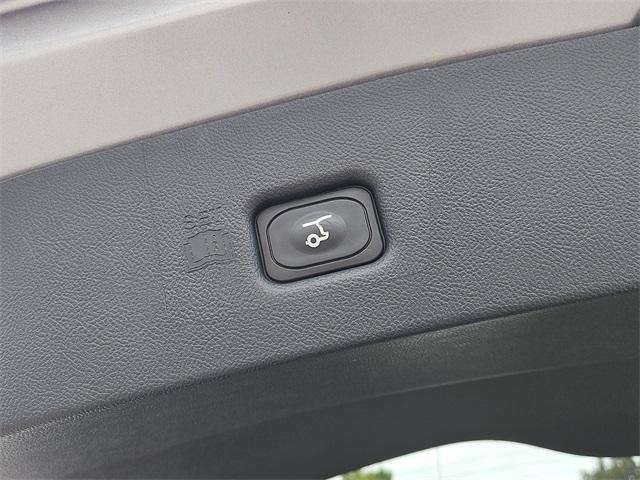 used 2023 Lincoln Nautilus car, priced at $39,990