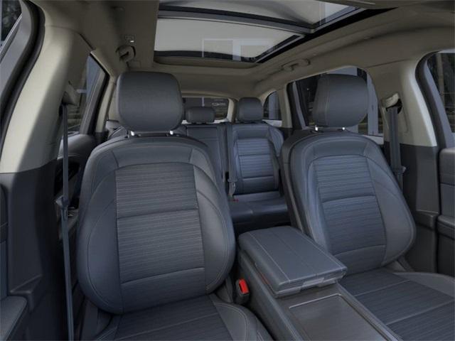 new 2025 Lincoln Nautilus car, priced at $57,141