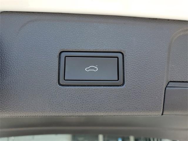 used 2021 Volkswagen Atlas car, priced at $19,990