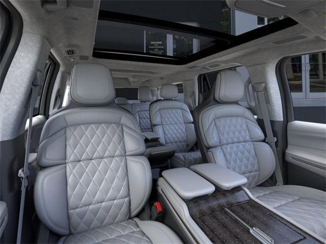 new 2025 Lincoln Navigator L car, priced at $125,835