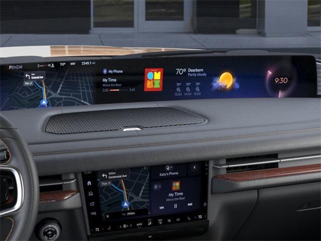 new 2025 Lincoln Navigator car, priced at $120,490