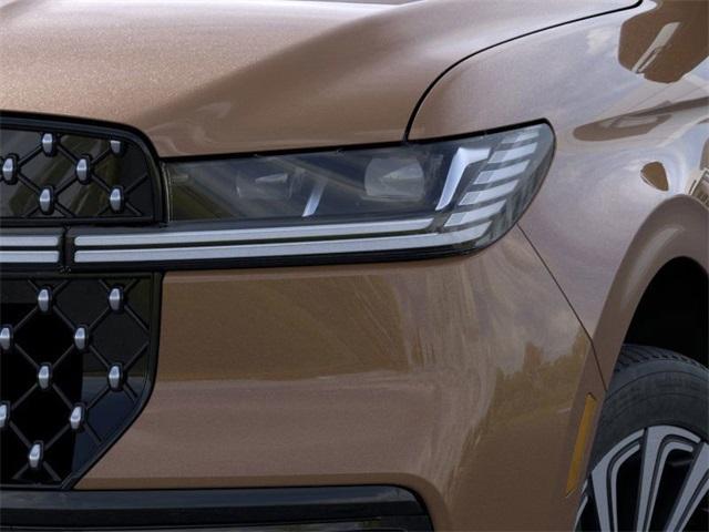 new 2025 Lincoln Navigator car, priced at $120,490