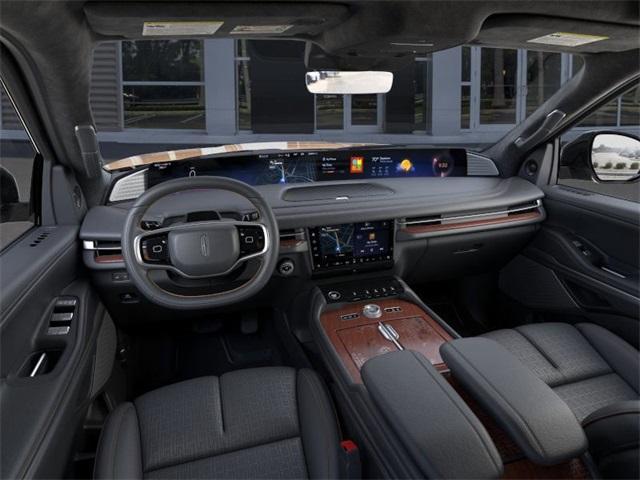 new 2025 Lincoln Navigator car, priced at $120,490