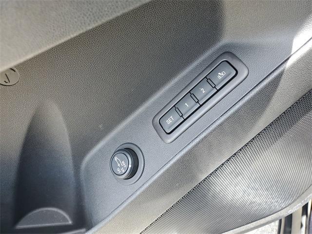 used 2021 Chevrolet Equinox car, priced at $20,990