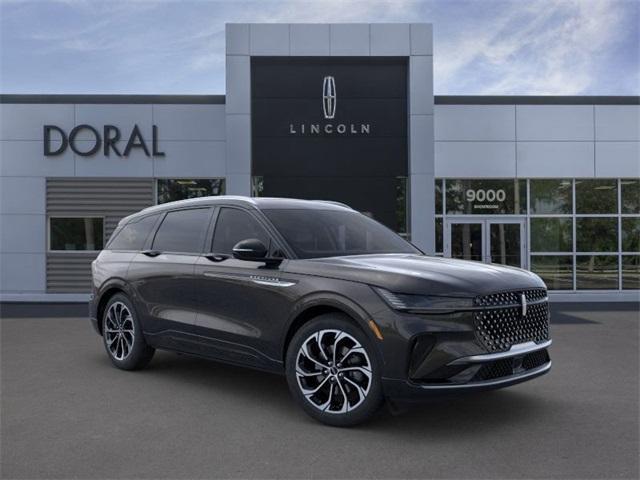 new 2025 Lincoln Nautilus car, priced at $56,504