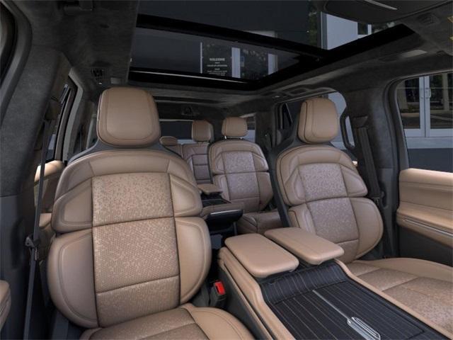 new 2025 Lincoln Navigator car, priced at $120,185