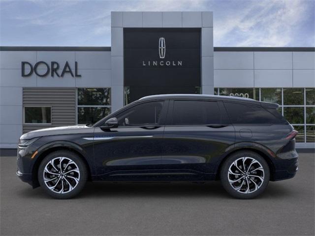new 2025 Lincoln Nautilus car, priced at $58,202