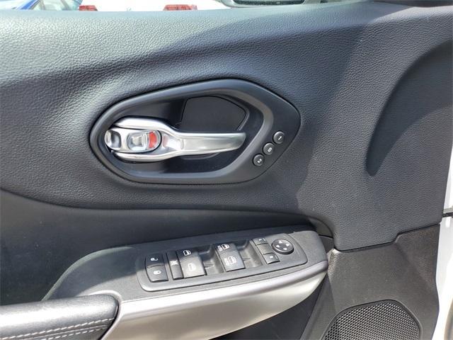 used 2019 Jeep Cherokee car, priced at $16,990
