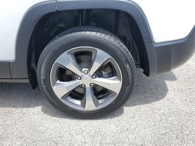 used 2019 Jeep Cherokee car, priced at $16,990
