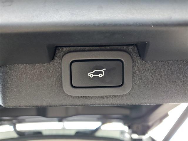 used 2018 Land Rover Discovery car, priced at $16,990