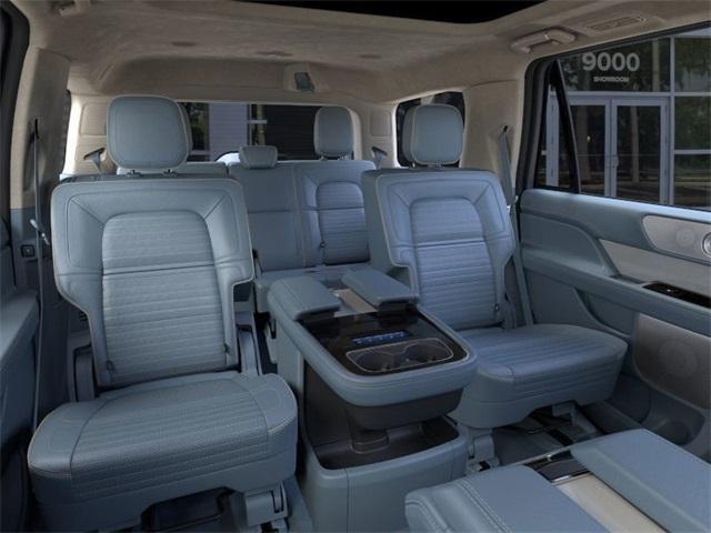 new 2024 Lincoln Navigator car, priced at $104,324