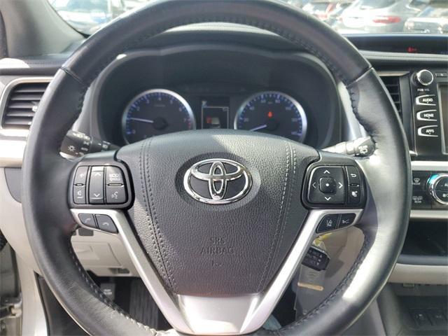 used 2019 Toyota Highlander car, priced at $22,990