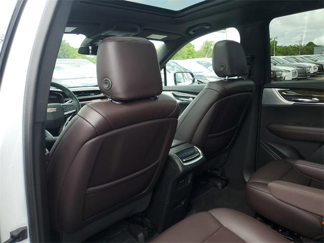 used 2022 Cadillac XT6 car, priced at $29,990