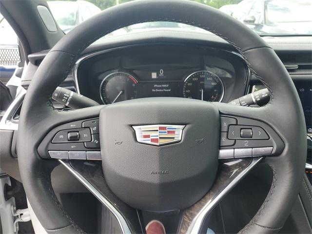 used 2022 Cadillac XT6 car, priced at $29,990