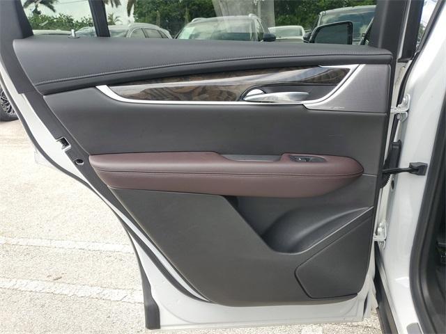 used 2022 Cadillac XT6 car, priced at $29,990