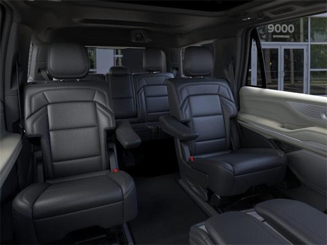 new 2025 Lincoln Navigator car, priced at $101,990