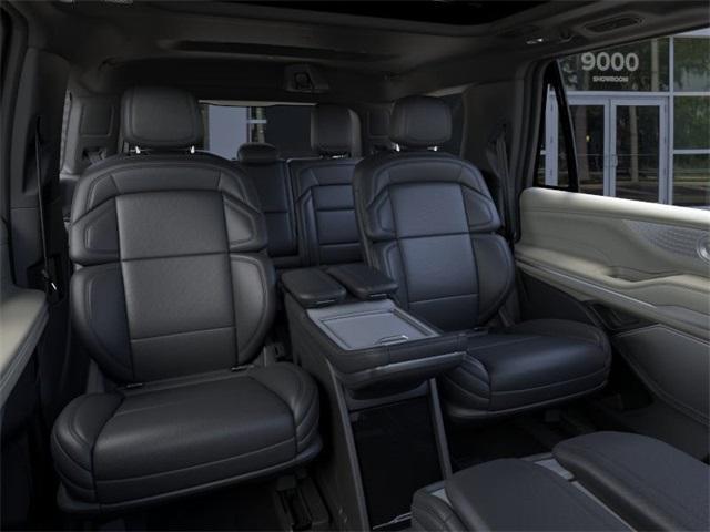 new 2025 Lincoln Navigator car, priced at $106,940