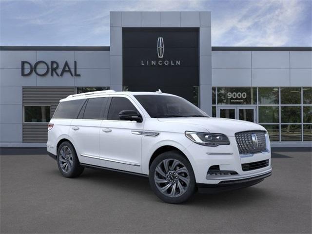 new 2024 Lincoln Navigator car, priced at $92,092