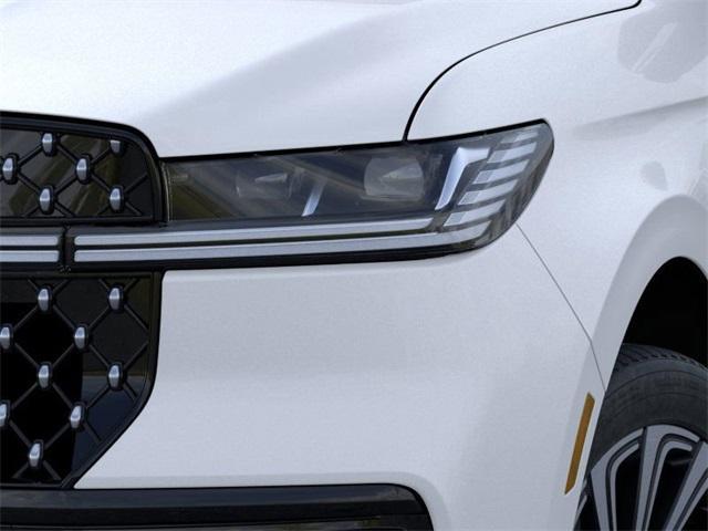 new 2025 Lincoln Navigator car, priced at $119,240