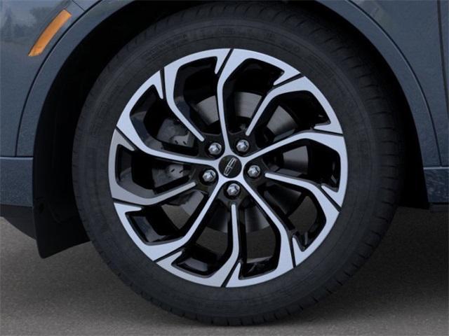 new 2025 Lincoln Nautilus car, priced at $61,877