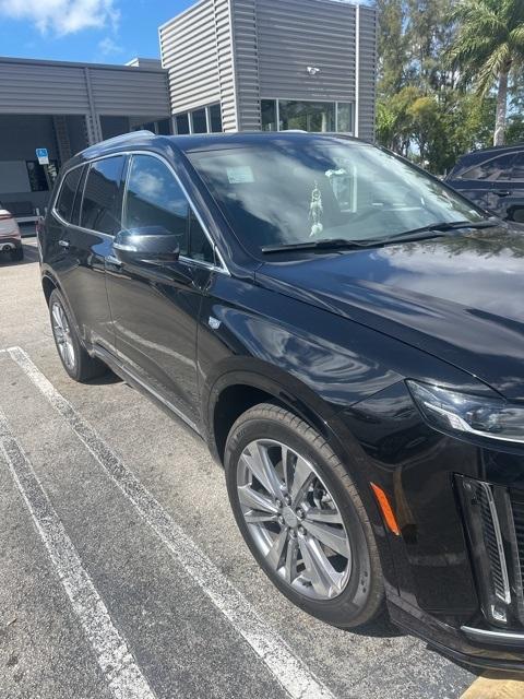 used 2023 Cadillac XT6 car, priced at $35,990