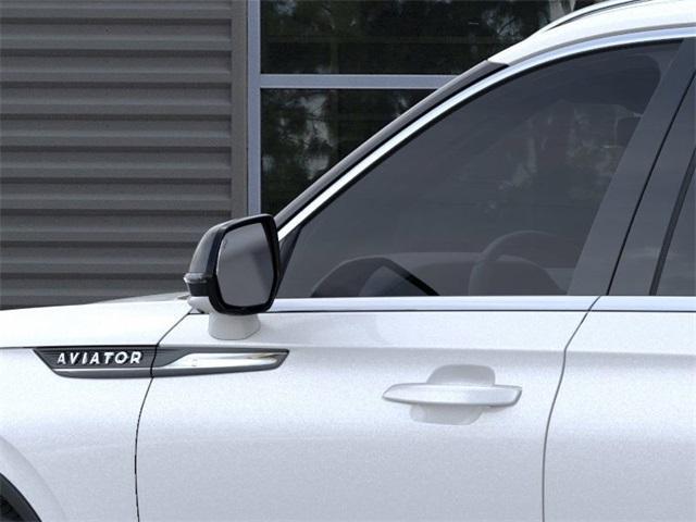 new 2025 Lincoln Aviator car, priced at $56,643