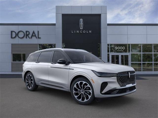 new 2025 Lincoln Nautilus car, priced at $56,504
