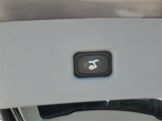 used 2021 Lincoln Nautilus car, priced at $24,990