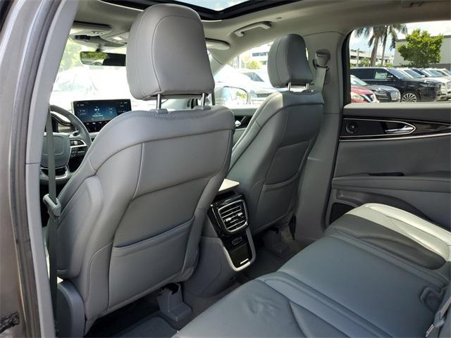 used 2021 Lincoln Nautilus car, priced at $24,990