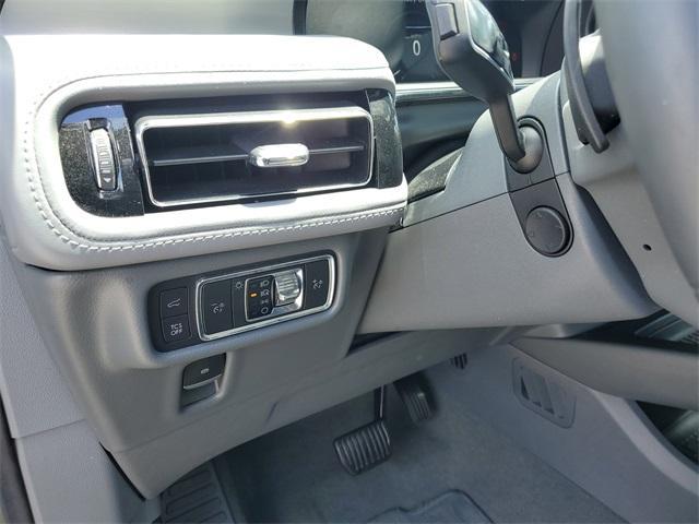 used 2021 Lincoln Nautilus car, priced at $24,990