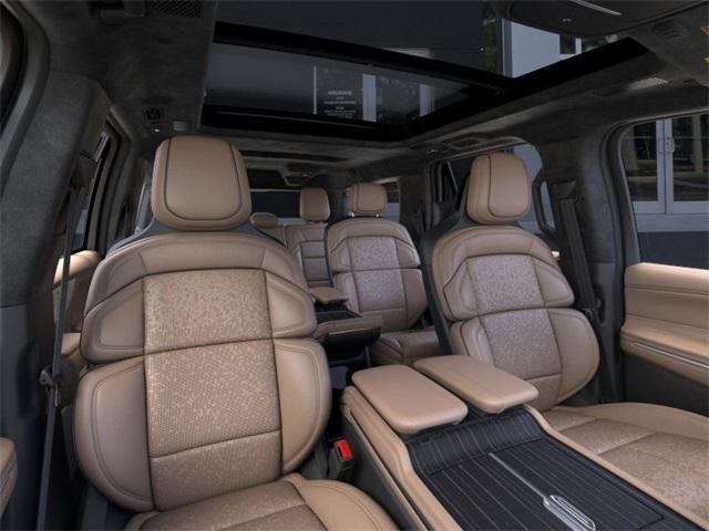 new 2025 Lincoln Navigator L car, priced at $123,485