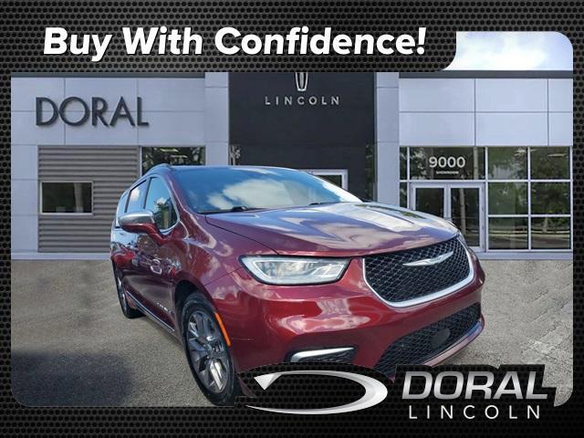 used 2021 Chrysler Pacifica Hybrid car, priced at $35,990