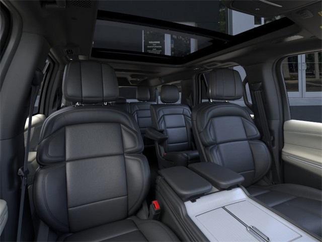 new 2025 Lincoln Navigator L car, priced at $107,980