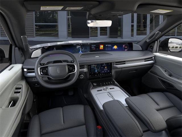 new 2025 Lincoln Navigator car, priced at $105,740