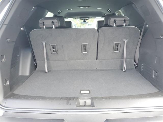 used 2023 Chevrolet Traverse car, priced at $30,990