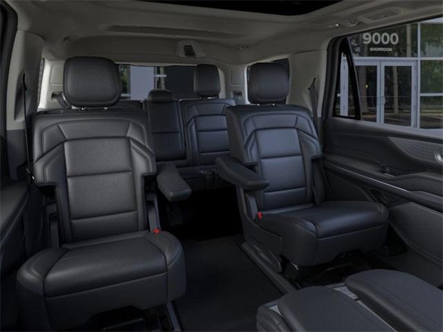 new 2025 Lincoln Navigator car, priced at $102,235