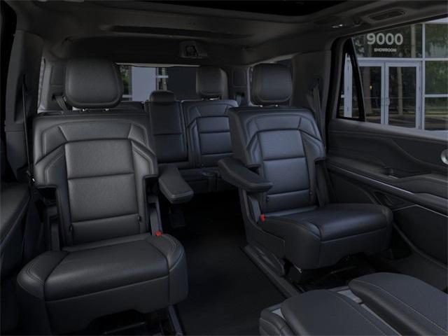 new 2025 Lincoln Navigator car, priced at $102,690