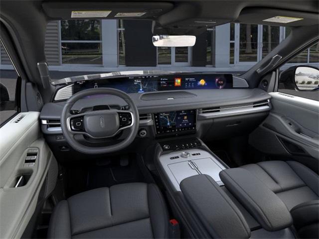 new 2025 Lincoln Navigator car, priced at $102,690