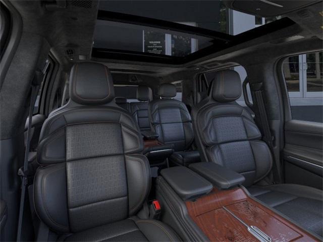 new 2025 Lincoln Navigator car, priced at $119,435