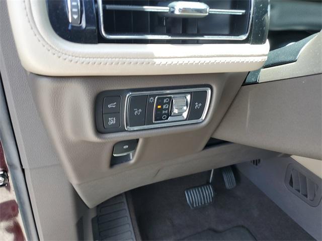 used 2021 Lincoln Nautilus car, priced at $24,990